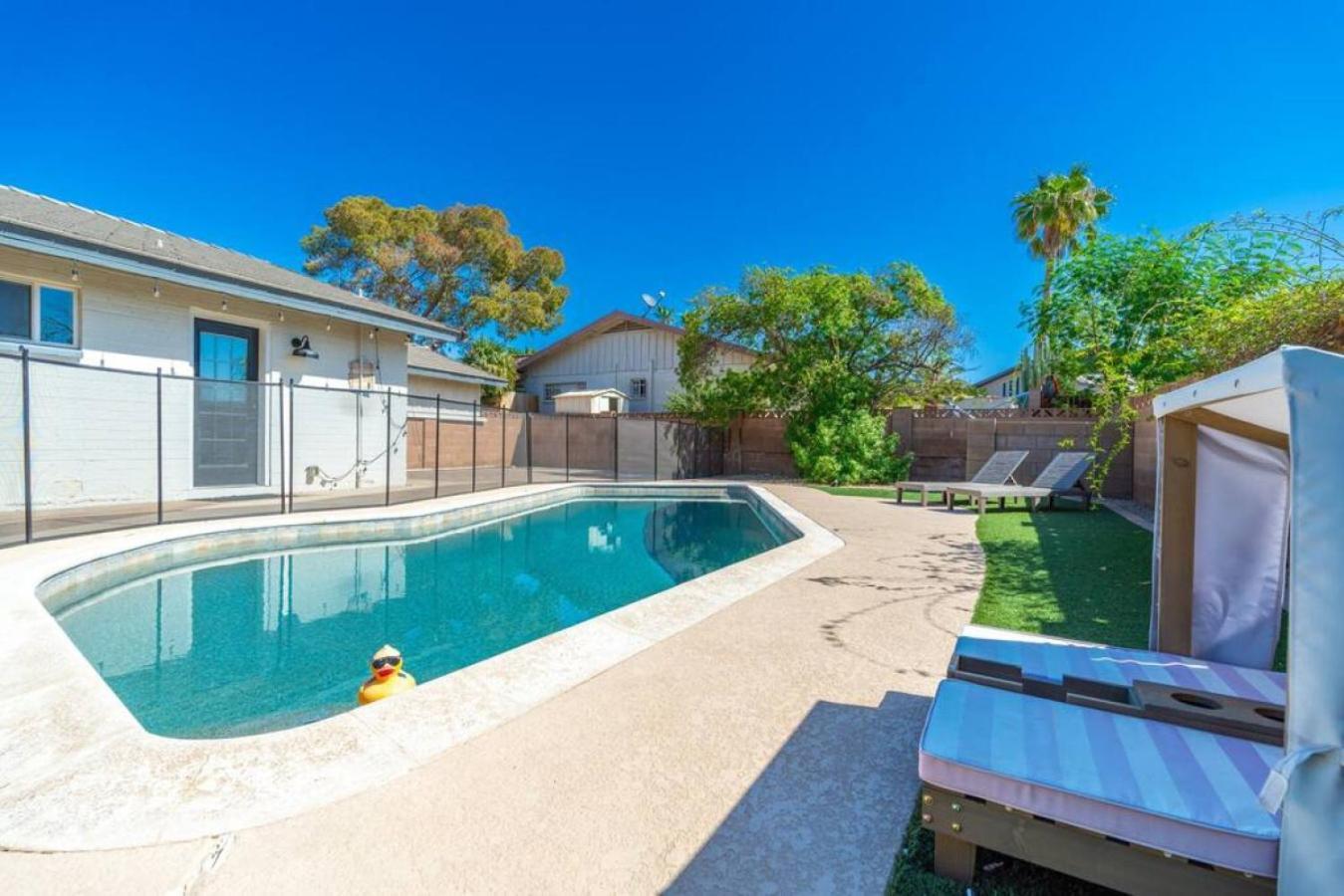 Sunshine, Paradise Escape! Private Pool, Sleeps 12 * Phoenix